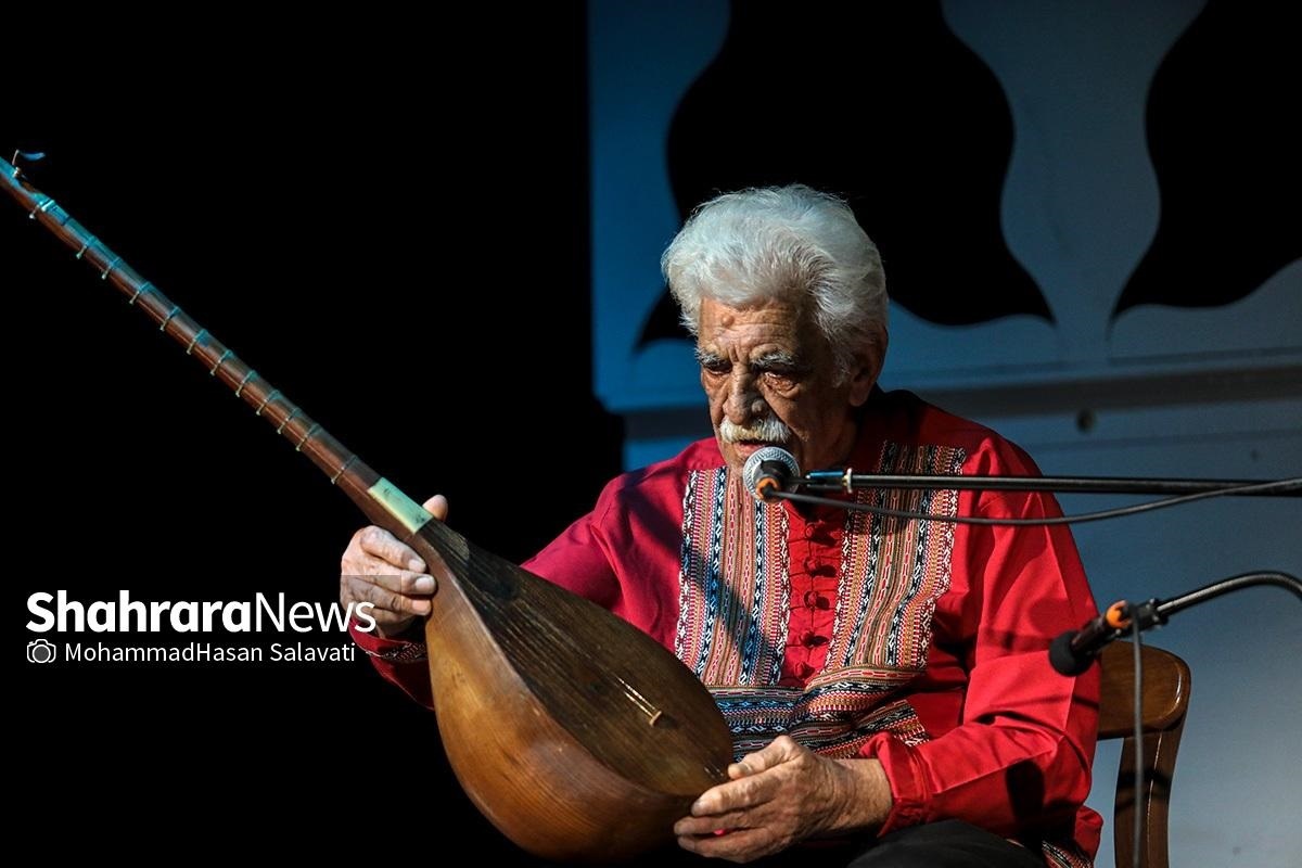 ساز و آواز نسل به نسل به استاد محمد یگانه به ارث رسیده است