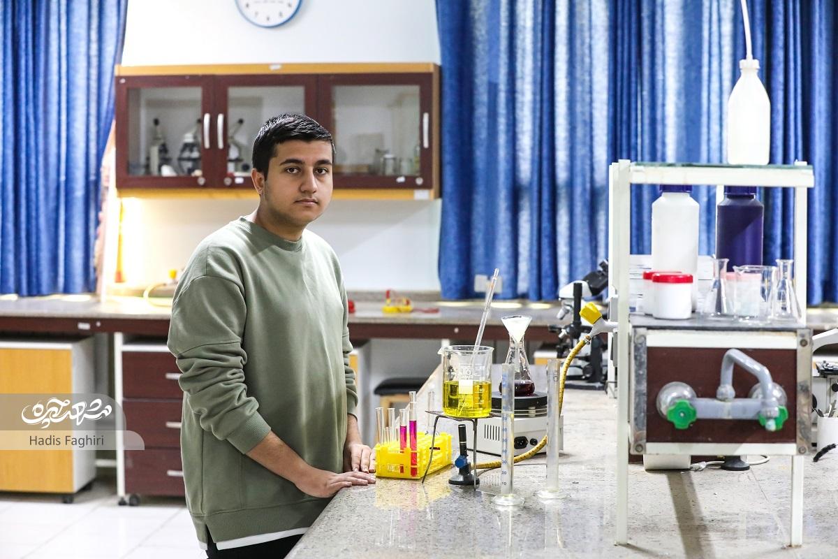 دانشآموزان دبیرستان سما با فناوری نانو برای حفظ درختان راهکاری یافتند دانشآموزان دبیرستان سما با فناوری نانو برای حفظ درختان راهکاری یافتند