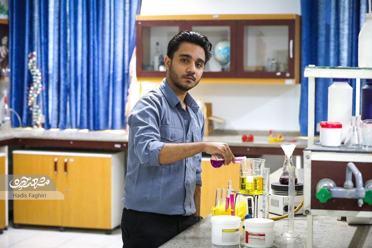 دانشآموزان دبیرستان سما با فناوری نانو برای حفظ درختان راهکاری یافتند دانشآموزان دبیرستان سما با فناوری نانو برای حفظ درختان راهکاری یافتند