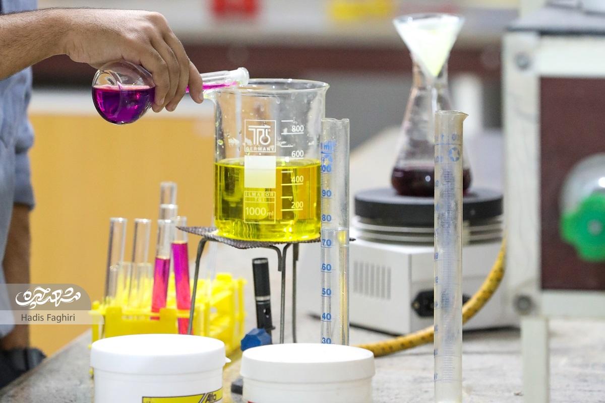 دانشآموزان دبیرستان سما با فناوری نانو برای حفظ درختان راهکاری یافتند دانشآموزان دبیرستان سما با فناوری نانو برای حفظ درختان راهکاری یافتند