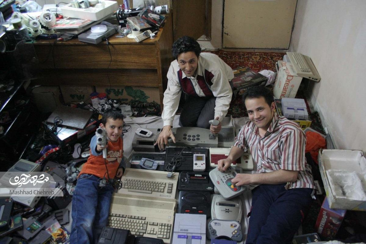 «رضا پروفسور» و برادرش از اتاریبازهای قدیمی هستند «رضا پروفسور» و برادرش از اتاریبازهای قدیمی هستند