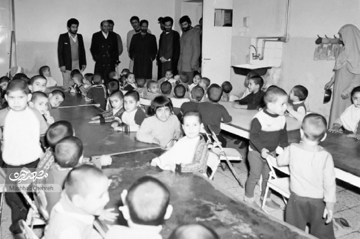 ماجرای شیرخوارگاهی که با پیگیری بانوی نیکوکاری ۷۰ سال پیش راهاندازی شد ماجرای شیرخوارگاهی که با پیگیری بانوی نیکوکاری ۷۰ سال پیش راهاندازی شد