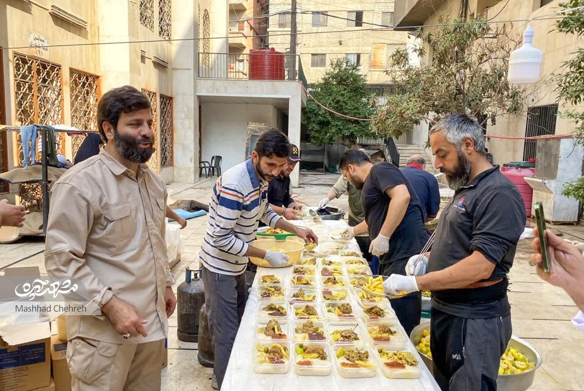 سفره بچه‌محل‌های امام رضا(ع) در دمشق پهن است