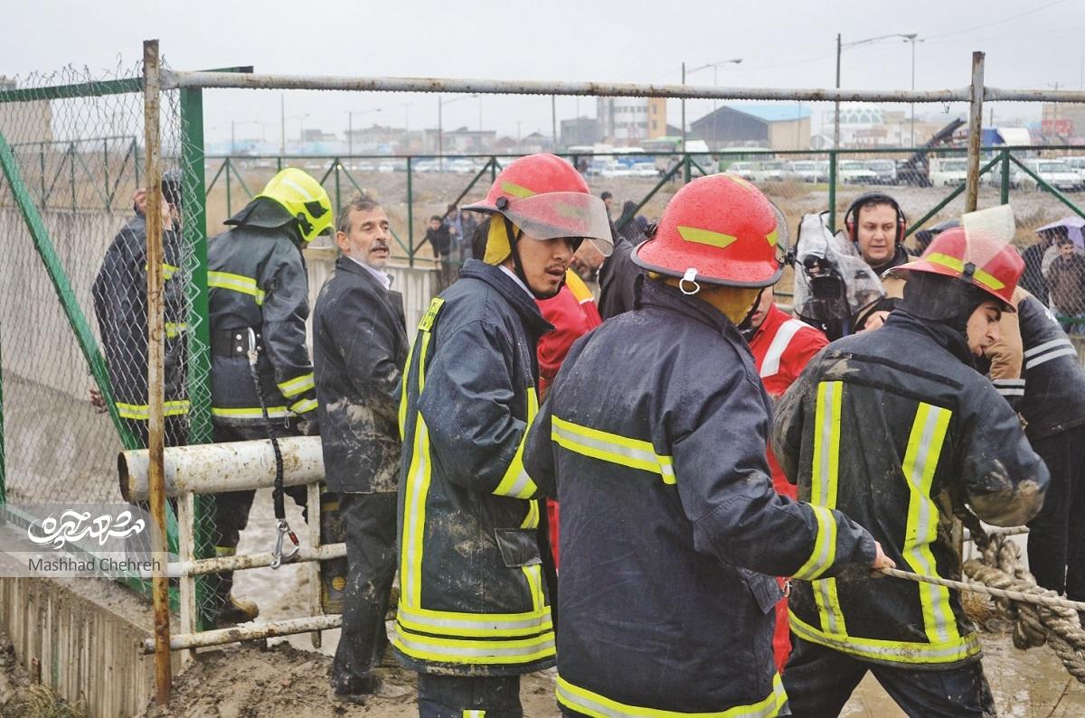 آتشپاددوم «مجیدشادی» از تلخ و شیرین حرفه آتش نشان میگوید آتشپاددوم «مجیدشادی» از تلخ و شیرین حرفه آتش نشان میگوید