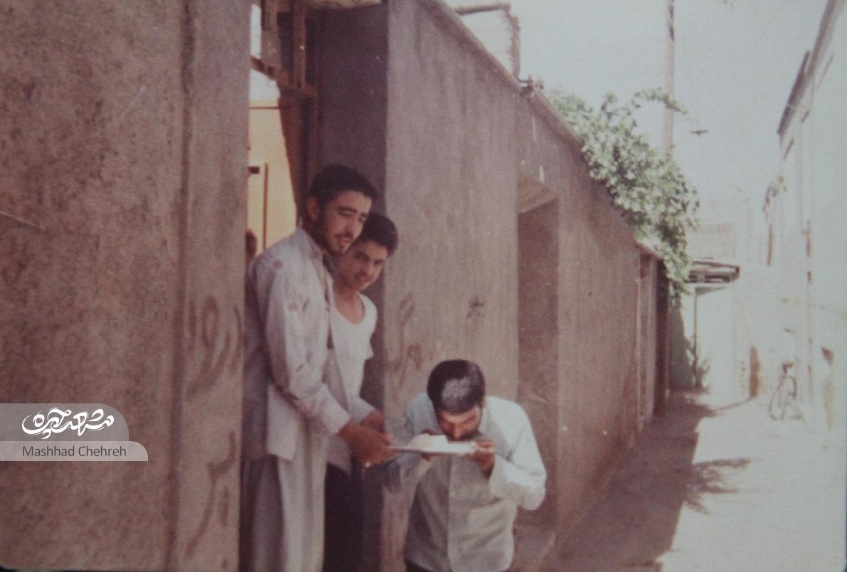 روایت سه برادر شهید خانواده پیرویِ محله «آوینی»//// روایت سه برادر شهید خانواده پیرویِ محله «آوینی»////