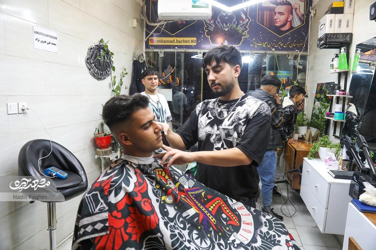 درِ آرایشگاه قیچیطلایی در محله عباسآباد به روی نیازمندان باز است درِ آرایشگاه قیچیطلایی در محله عباسآباد به روی نیازمندان باز است