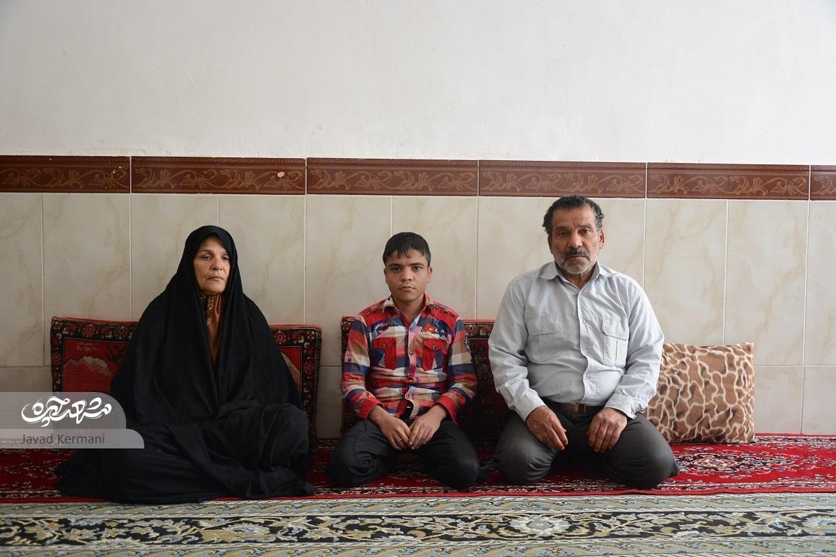 دانشآموزی که 4سال بستری در بیمارستان را جهشی خواند دانشآموزی که 4سال بستری در بیمارستان را جهشی خواند