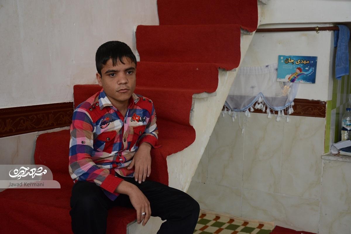 دانشآموزی که 4سال بستری در بیمارستان را جهشی خواند دانشآموزی که 4سال بستری در بیمارستان را جهشی خواند