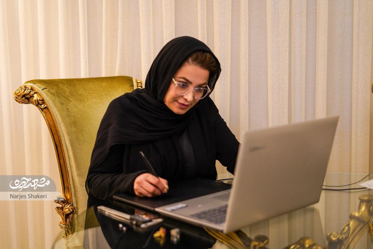 افسانه گوهرنیا در طراحی جواهر همواره در حال آموزش‌دیدن است