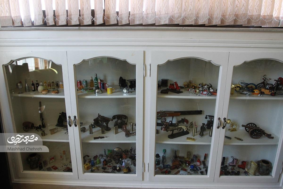 ابراهیم کفشدار ۱۶مجموعه دارد که در کنار هم، یکپا موزهاند ابراهیم کفشدار ۱۶مجموعه دارد که در کنار هم، یکپا موزهاند