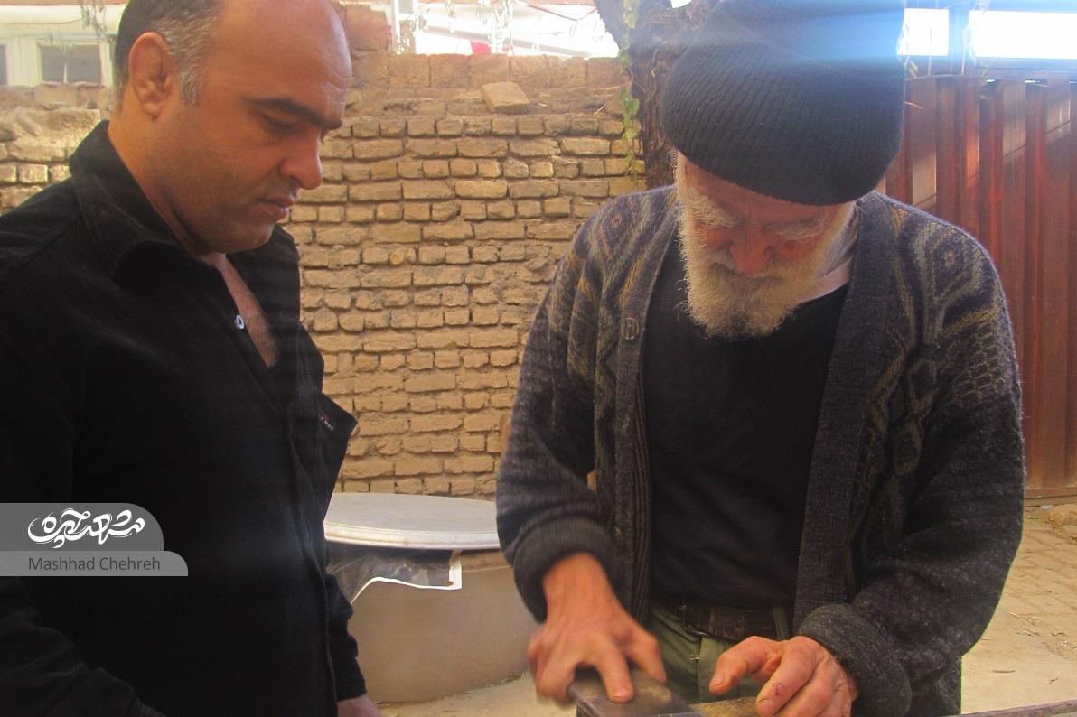 مُهرسازی «خادم»؛ کشتیگیری که عضو تیم ملی است مُهرسازی «خادم»؛ کشتیگیری که عضو تیم ملی است