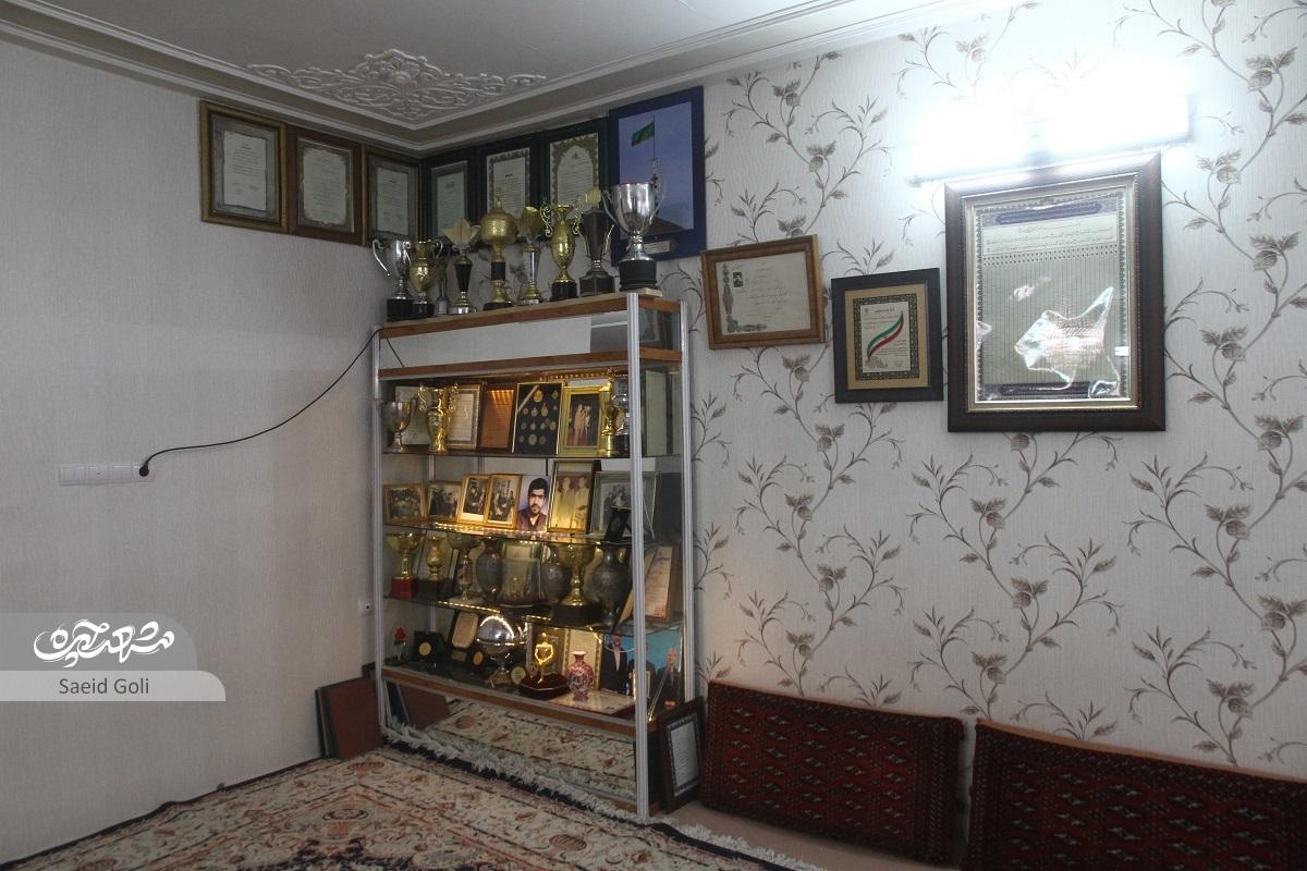 «پهلوان زنکی» محله پایین خیابان و مبدع چرخ سپهر تکپِر است «پهلوان زنکی» محله پایین خیابان و مبدع چرخ سپهر تکپِر است