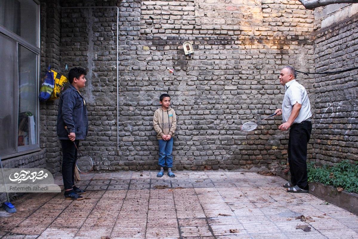 علی خاورداد، پدر ۳ دختر، سرپرستی ۲ پسر را نیز پذیرفته است