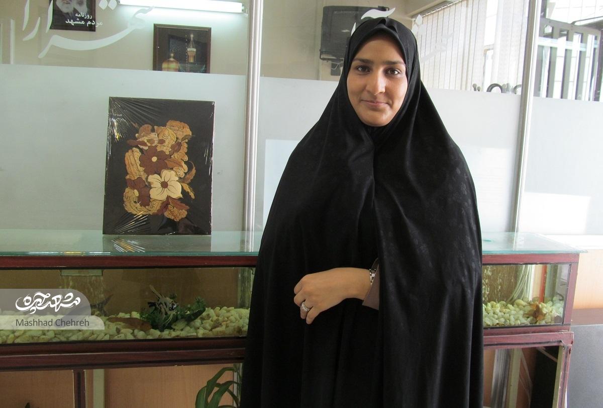 هسته‌های خرمای یک ماه رمضان فامیل شد یک تابلوی معرق