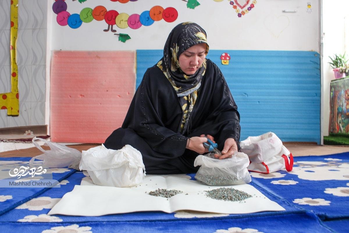 پورسینا و مادری به نام فاطمه بهلولی پورسینا و مادری به نام فاطمه بهلولی