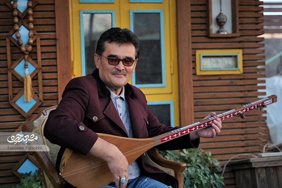 ساز همایون لعلی، بخشی از هویت اوست