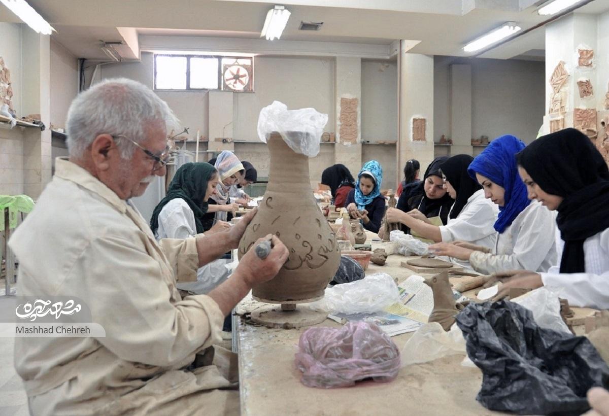 استاد محمدعلی فضلی نژاد، بنیان‌گذار سفال خراسان است