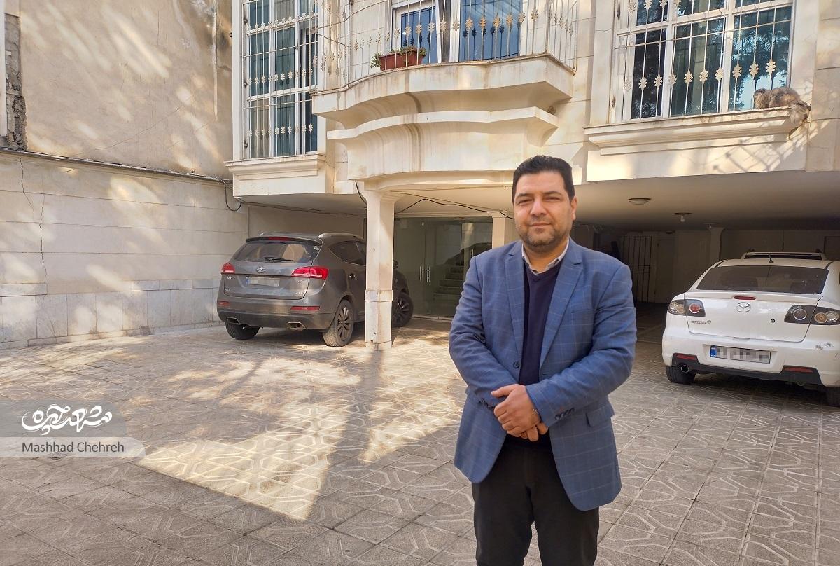 پاگرفتن دوستیها در صف ساندویچ پاگرفتن دوستیها در صف ساندویچ