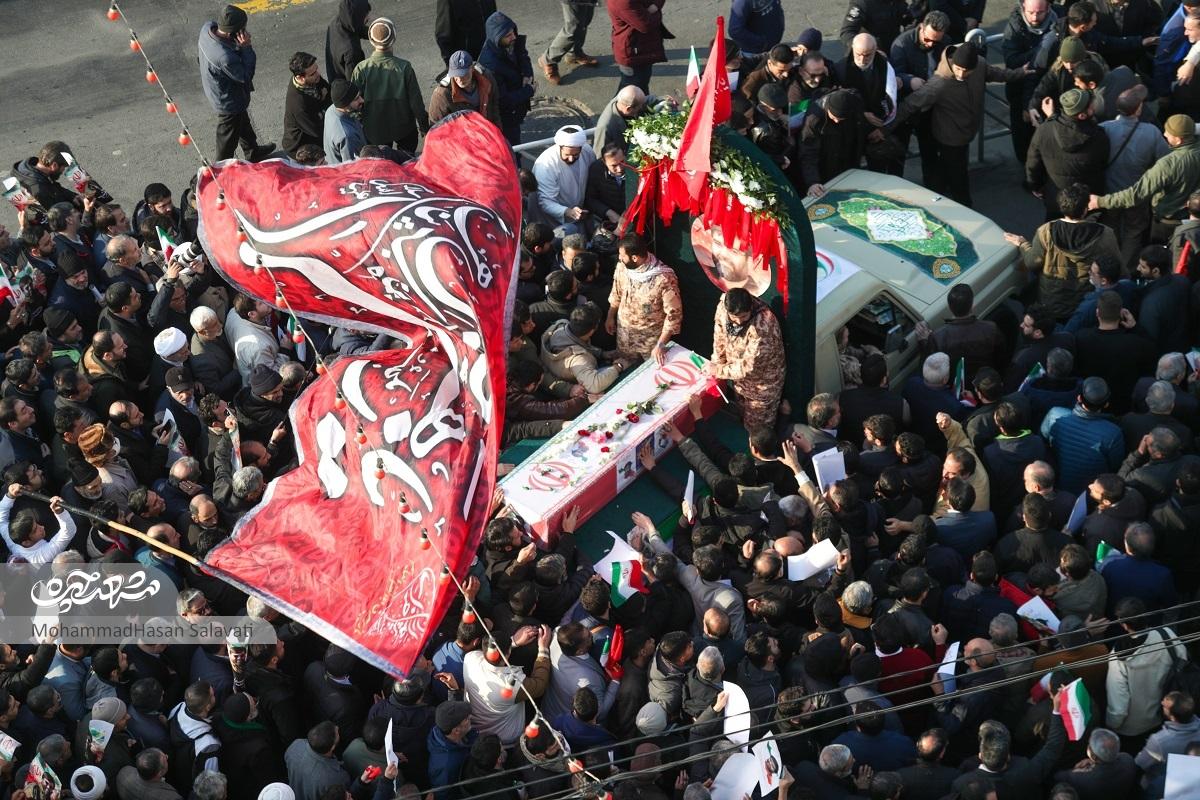 شهید مهدی ظریف بعد از جانبازی در سوریه، دیگر آدم سابق نبوددلش همانجا ماند، کنار رفیق شهیدش شهید مهدی ظریف بعد از جانبازی در سوریه، دیگر آدم سابق نبوددلش همانجا ماند، کنار رفیق شهیدش