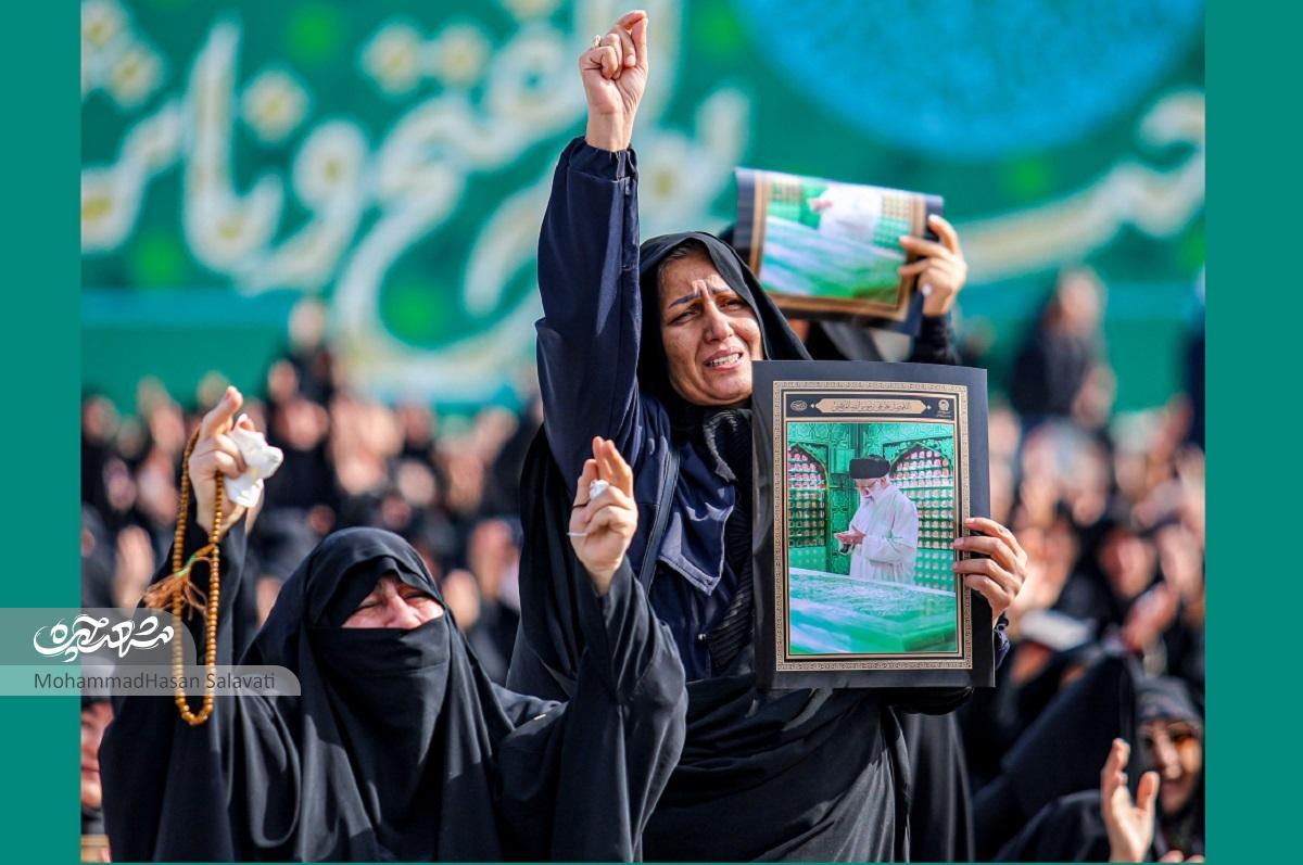 زائران عزادار در غم شهادت آیت‌الله خامنه‌ای راهی حرم‌رضوی شدند