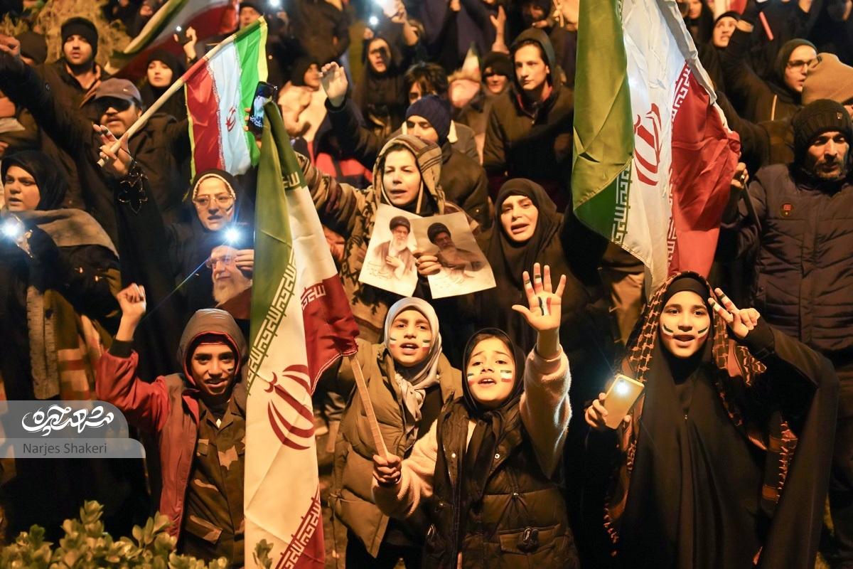 تجمع‌های شبانه اهالی الهیه در سوگ رهبری