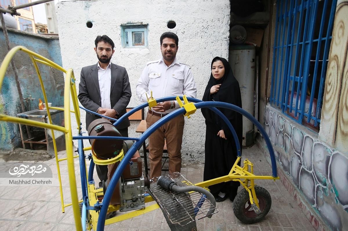 مخترع محله گلشهر که جدا از ساخت پهباد، کارگری و نویسندگی نیز کرده است