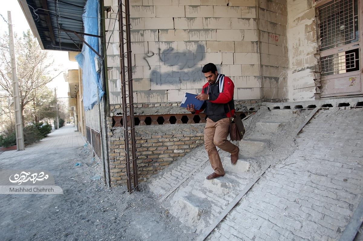 مخترع محله گلشهر که جدا از ساخت پهباد، کارگری و نویسندگی نیز کرده است