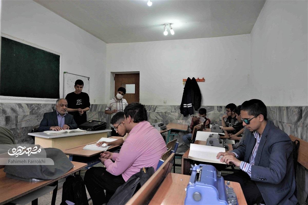 موسی عصمتی؛ آموزگاری که شاعر شد موسی عصمتی؛ آموزگاری که شاعر شد