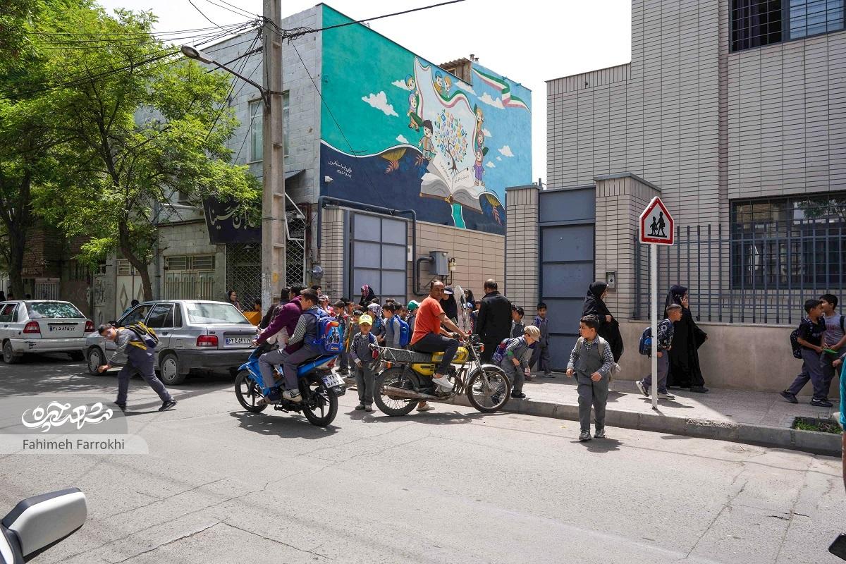 محله ثامن چشم‌انتظار مدرسه نیمه‌ساز