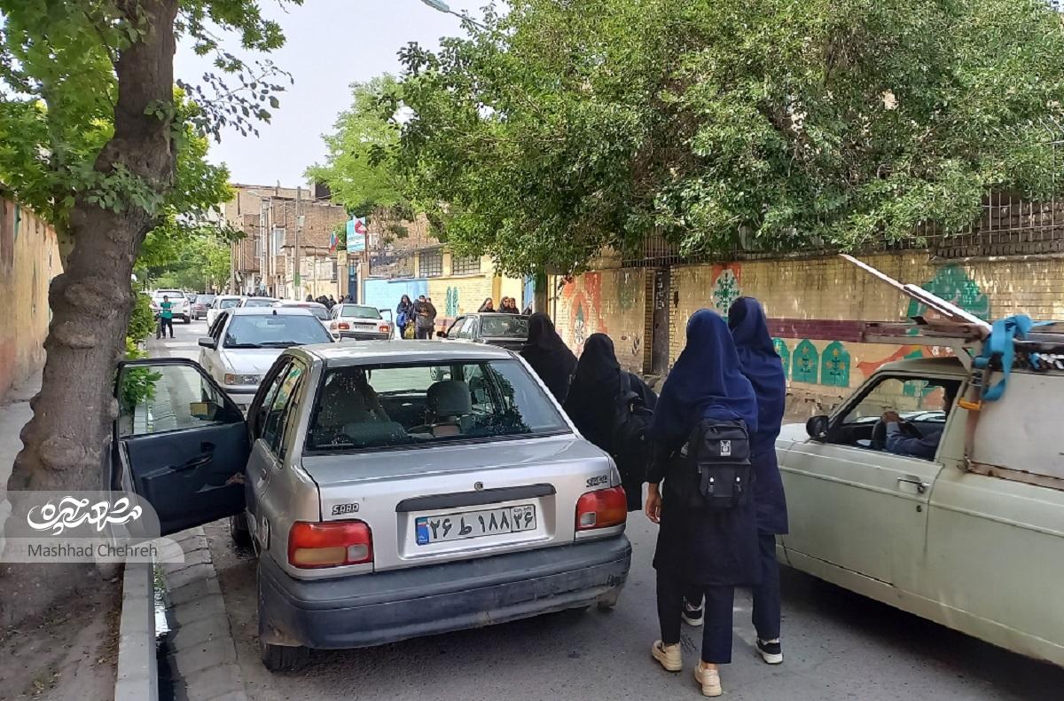 کوچه مدرسه‌ها در محله عباس‌آباد