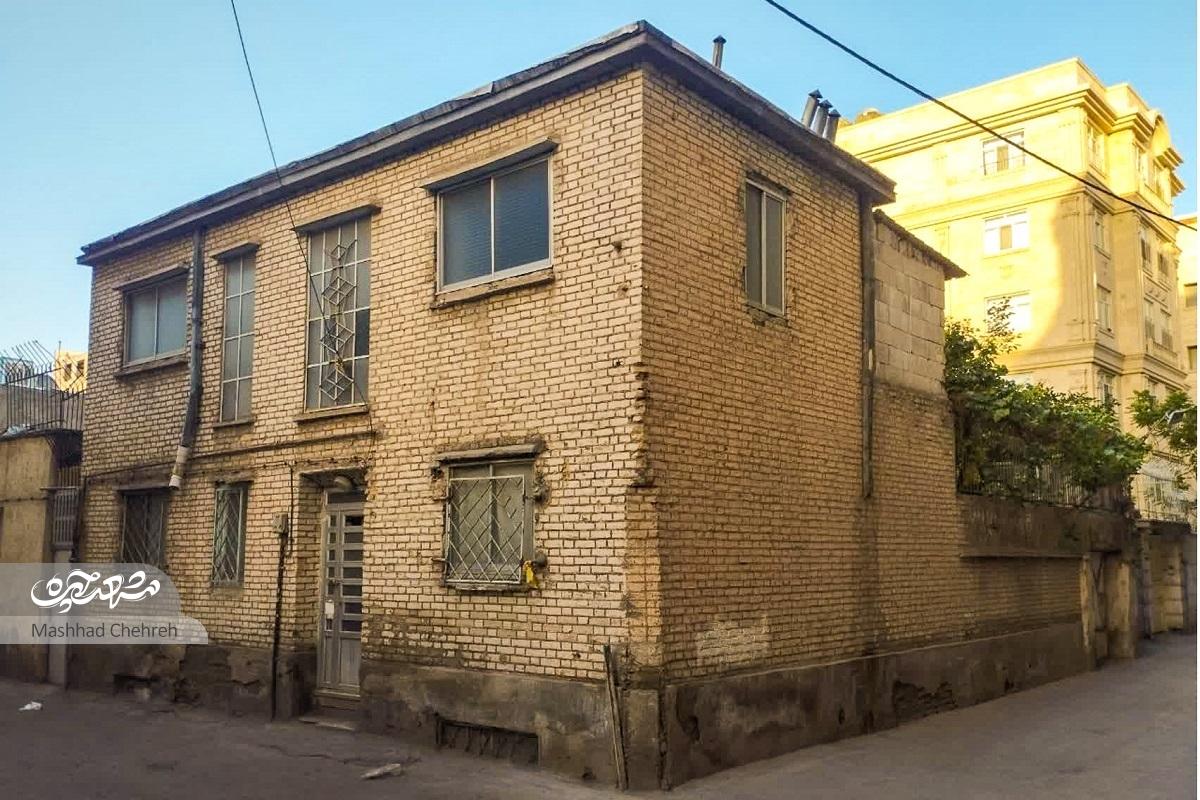 «باغ حرم»، کوچه کتیبه‌های تاریخی