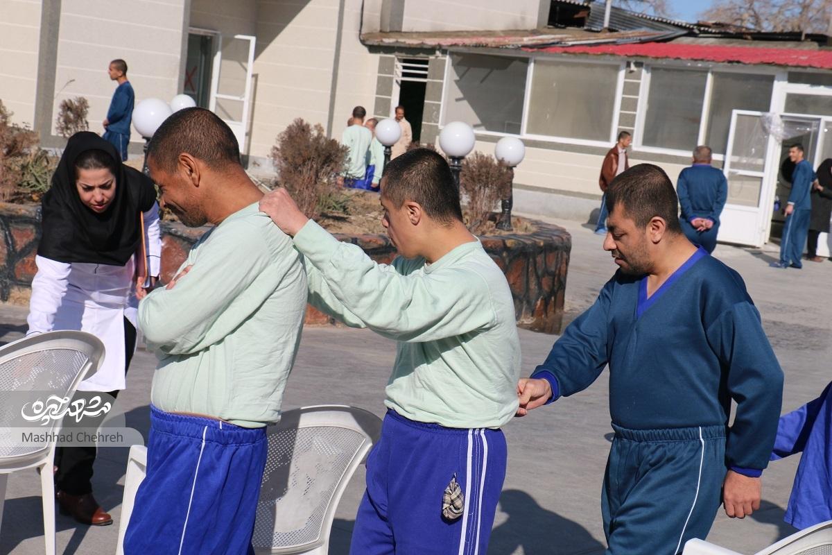 معلولانی که «پناهندگان ضامن آهو» شدند معلولانی که «پناهندگان ضامن آهو» شدند