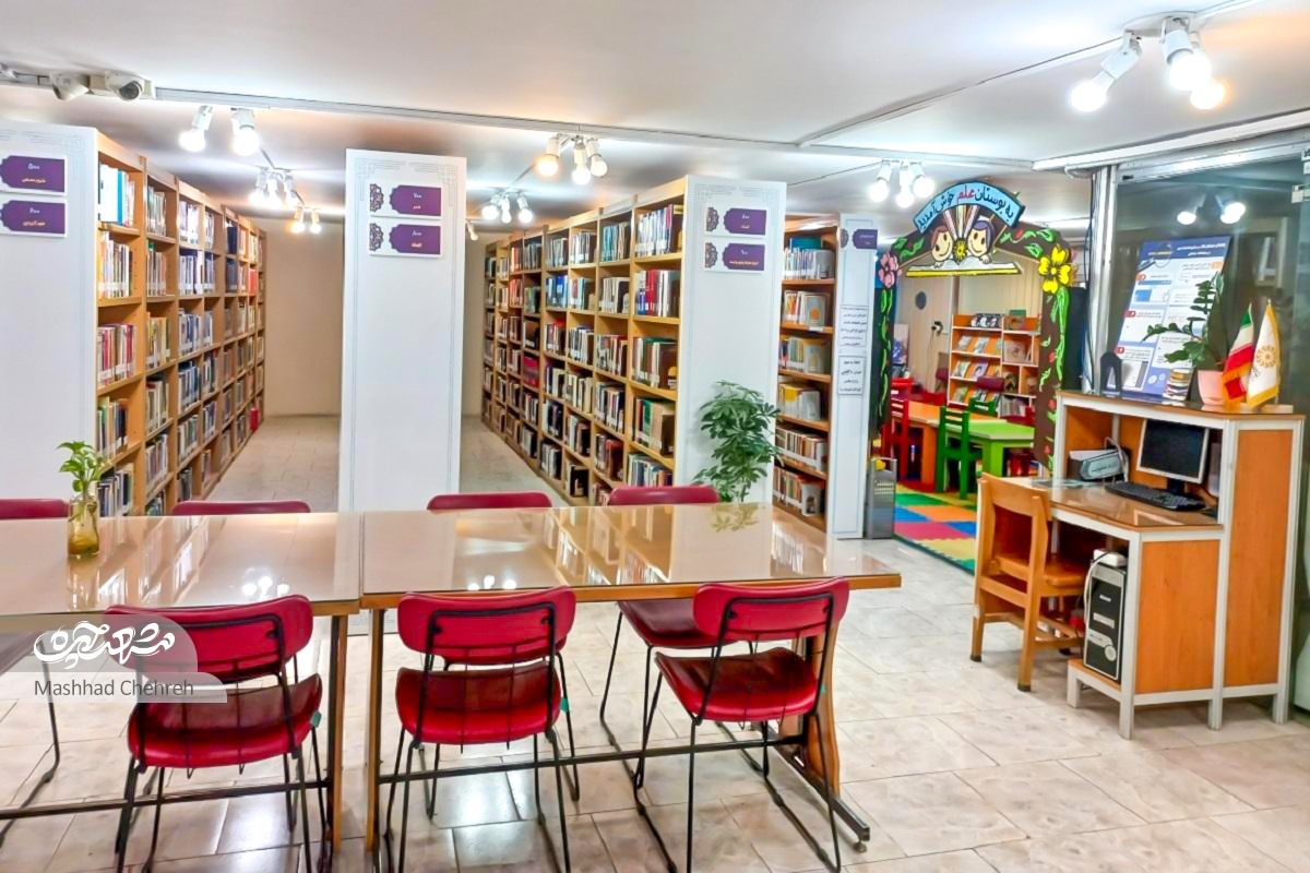 مسجد ثارالله (ع) دهه ۶۰ با دوندگیهای رئیس وقت دانشگاه فردوسی پا گرفت مسجد ثارالله (ع) دهه ۶۰ با دوندگیهای رئیس وقت دانشگاه فردوسی پا گرفت