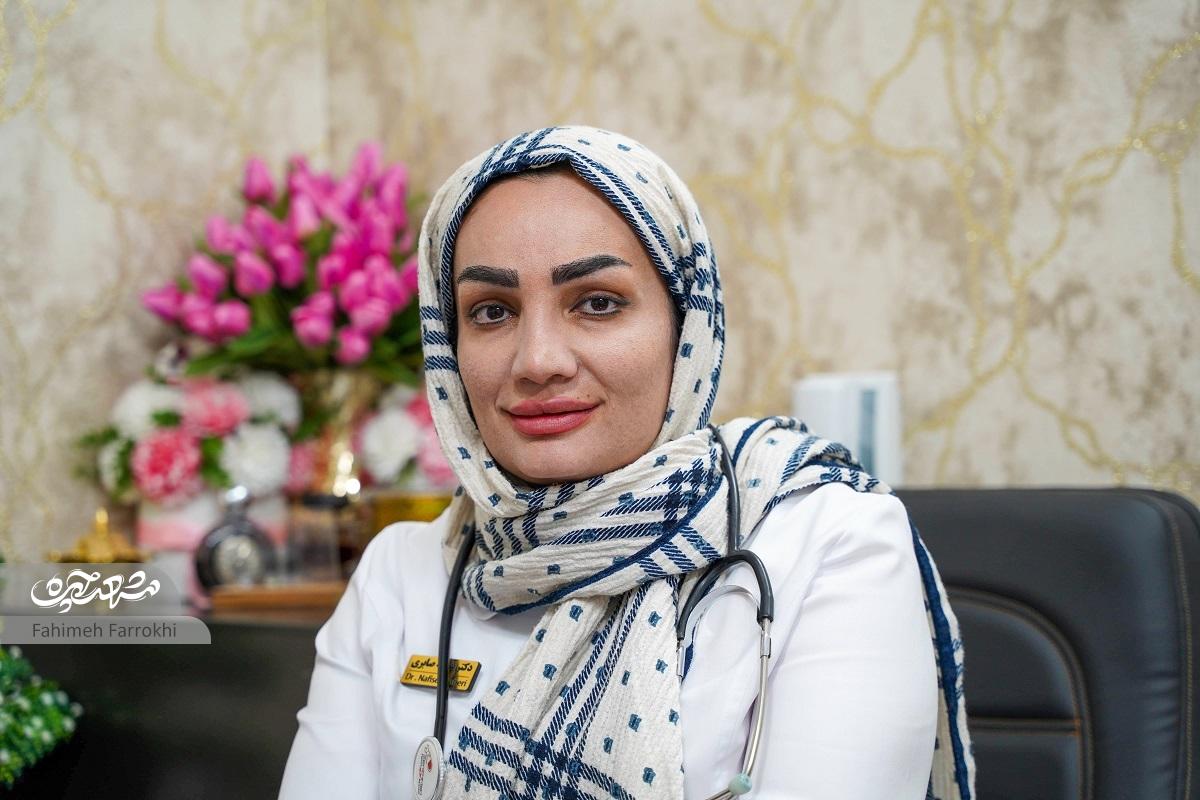 نسخههای مهربانی دکتر خیراندیش در محله پنجتن نسخههای مهربانی دکتر خیراندیش در محله پنجتن