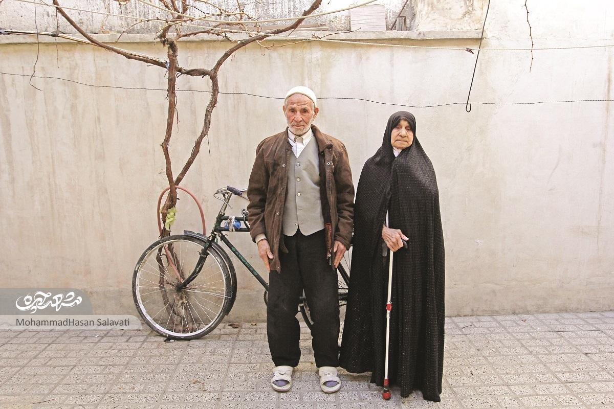پیرمرد رکاب زن ۸۵ سالهای که دوچرخه پای ثابت او برای مسجد رفتن است پیرمرد رکاب زن ۸۵ سالهای که دوچرخه پای ثابت او برای مسجد رفتن است