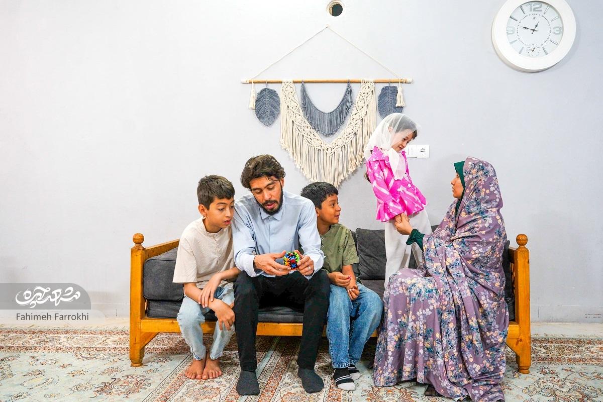 ابوالفضل مبارز و عاطفه‌سادات موسوی؛ زوج شاعر و پرافتخار محله شهید قربانی