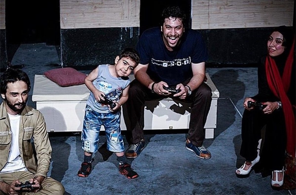 حمیدرضا حافظ‌شجری از ۱۱ سالگی روی صحنه تئاتر است