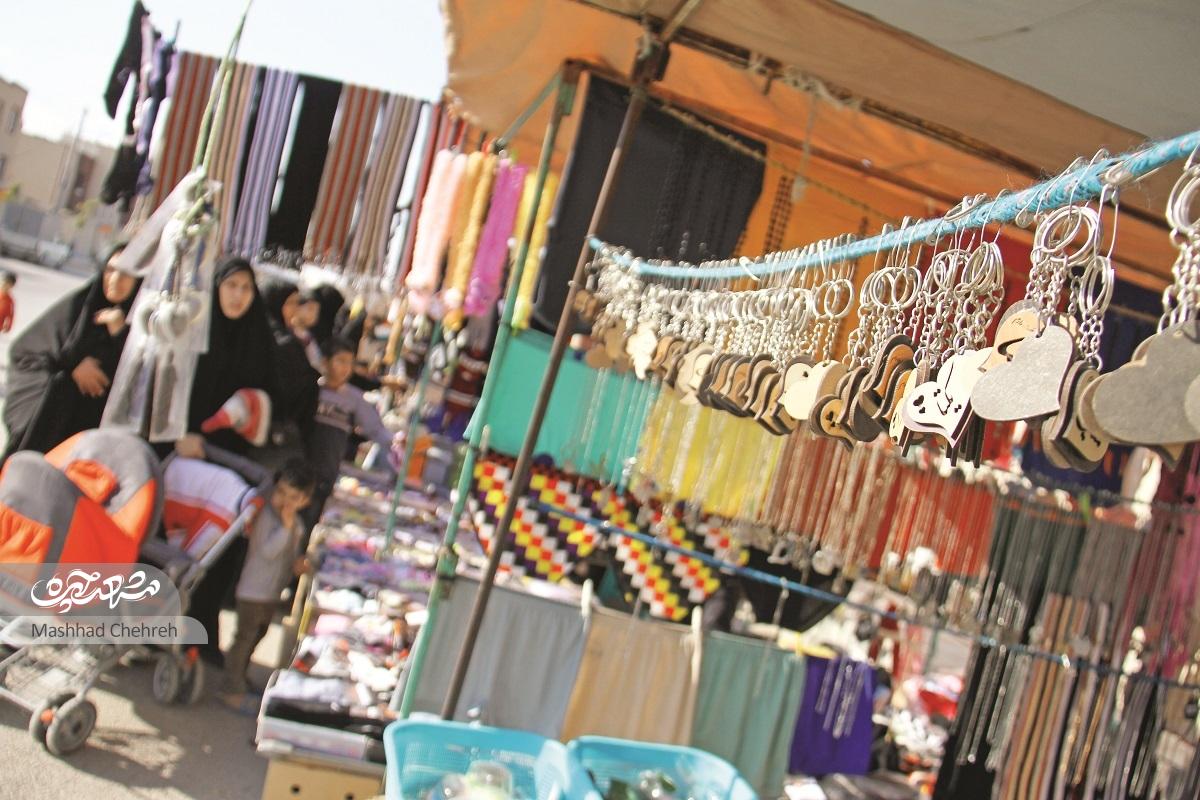 از شیرمرغ تا جان آدمیزاد در دوشنبهبازار محله مهرگان پیدا میشود از شیرمرغ تا جان آدمیزاد در دوشنبهبازار محله مهرگان پیدا میشود