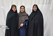 همسایه‌ها، عصای دست زائران سالخورده