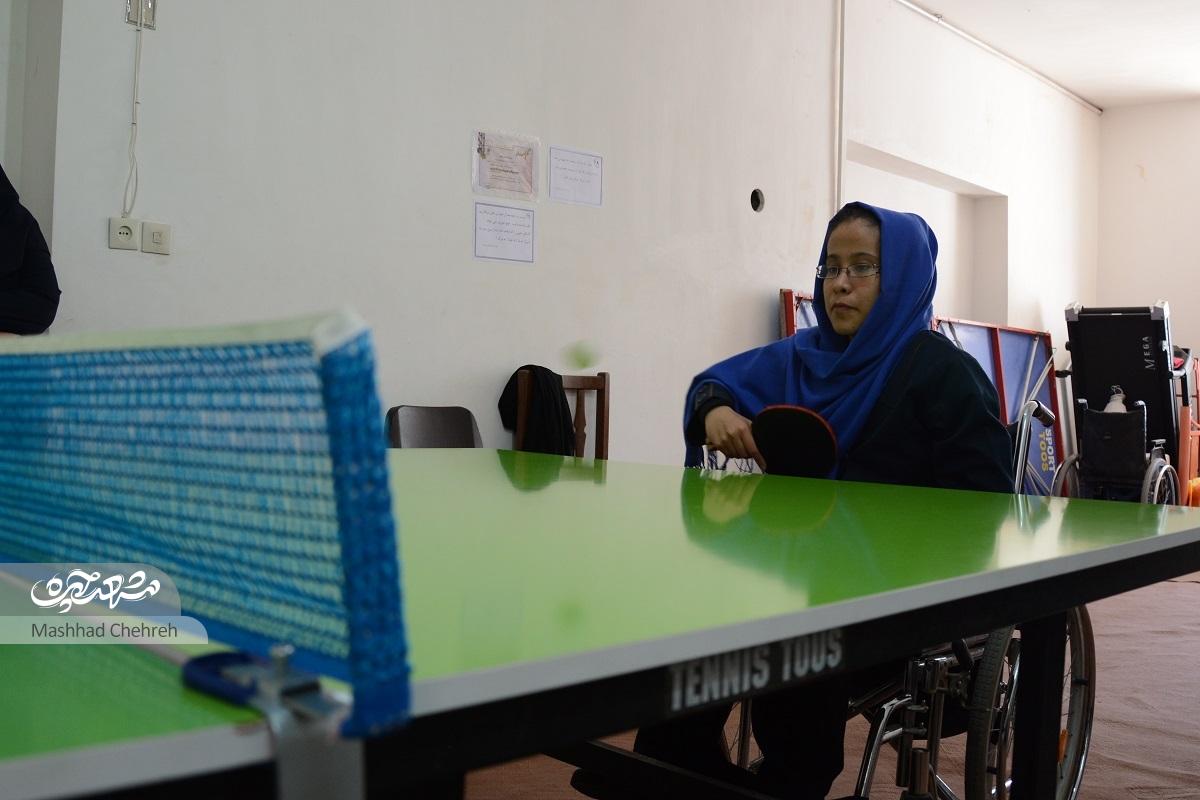 صعود از میلاد با دست‌هایش