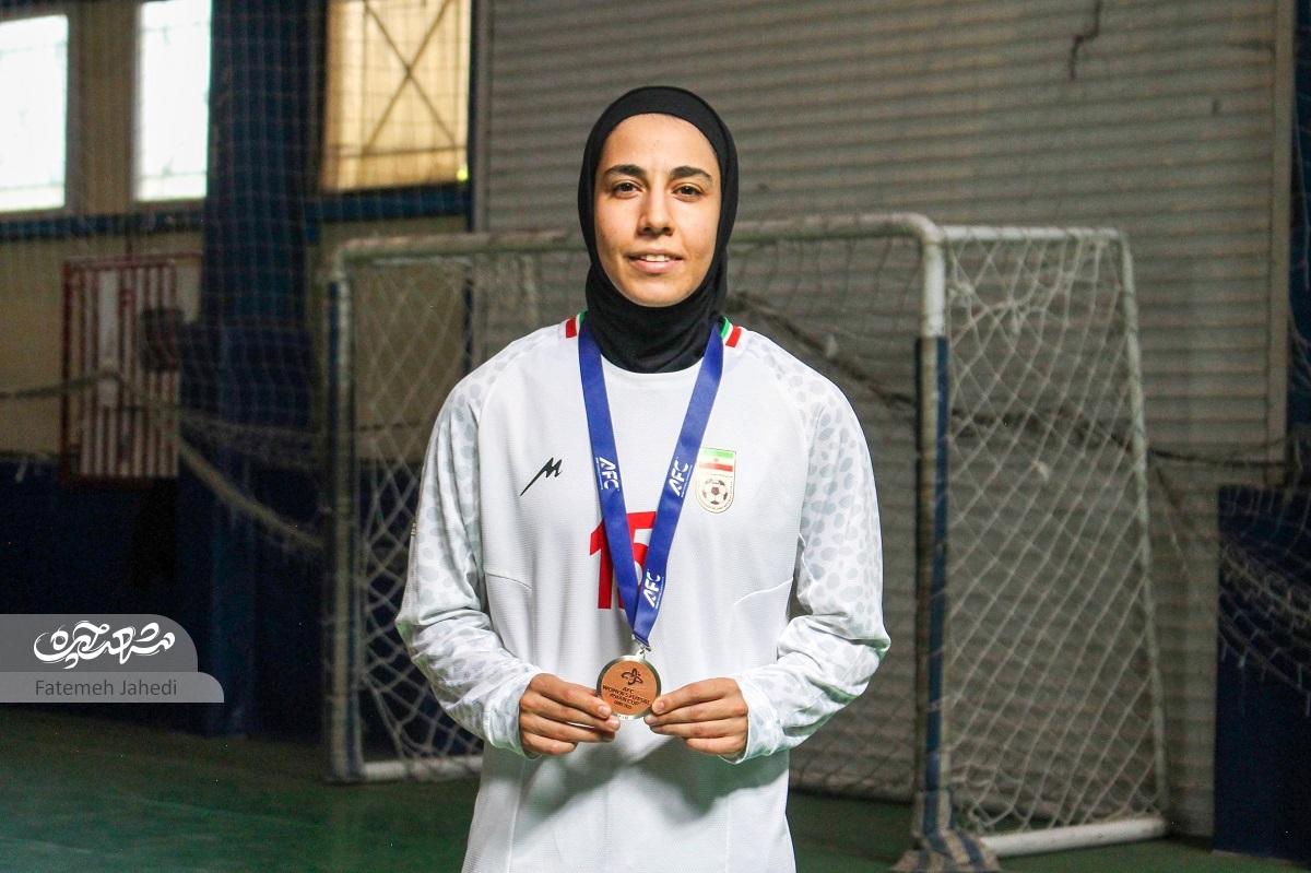 فاطمه حسینی تنها ملیپوش مشهدی فوتسال حتی زمینی برای تمرین ندارد فاطمه حسینی تنها ملیپوش مشهدی فوتسال حتی زمینی برای تمرین ندارد