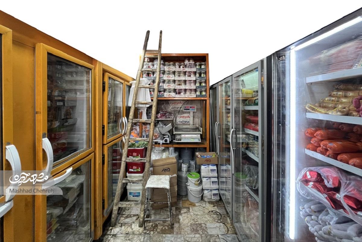 کاسبهای این مغازه به سحرخیزی معروفند کاسبهای این مغازه به سحرخیزی معروفند