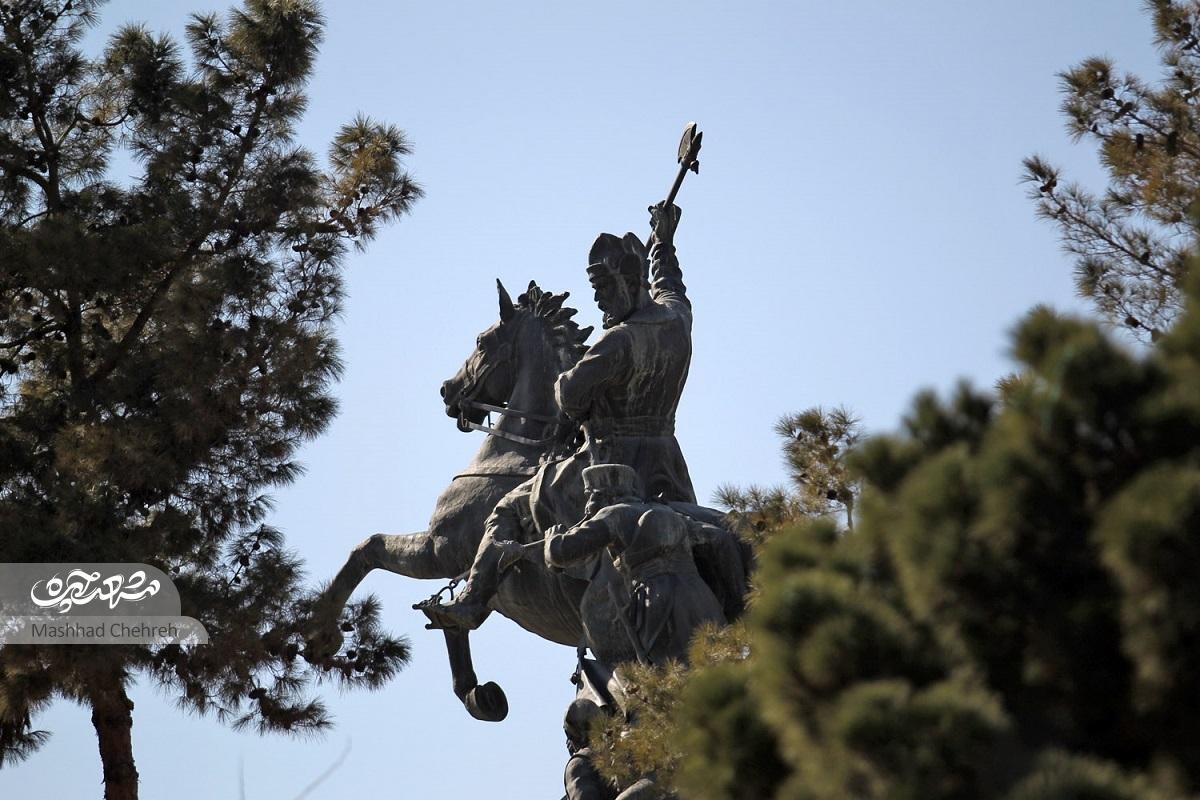 یادگاری هوشنگ سیحون برای سرداری به اسم نادر