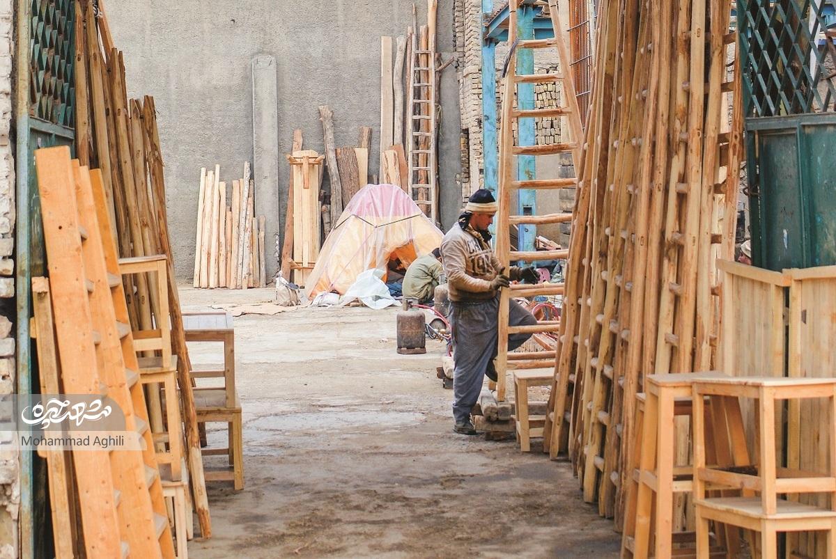 رسم شروع به کار نجاری با ساخت تابوت!