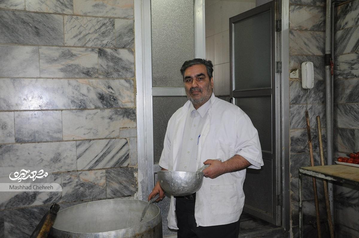 قدیمی محله رسالت ۳۰ سال است رهگذران را به بوی چلوکبابش عادت داده است