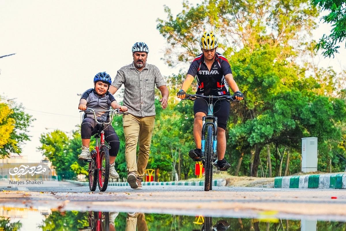 طی ۷ سال اخیر، ۳۰۰ کودک کمتوانذهنی زیر نظر حمیدرضا زارع دوچرخهسواری را آموختهاندما هم میتوانیم طی ۷ سال اخیر، ۳۰۰ کودک کمتوانذهنی زیر نظر حمیدرضا زارع دوچرخهسواری را آموختهاندما هم میتوانیم