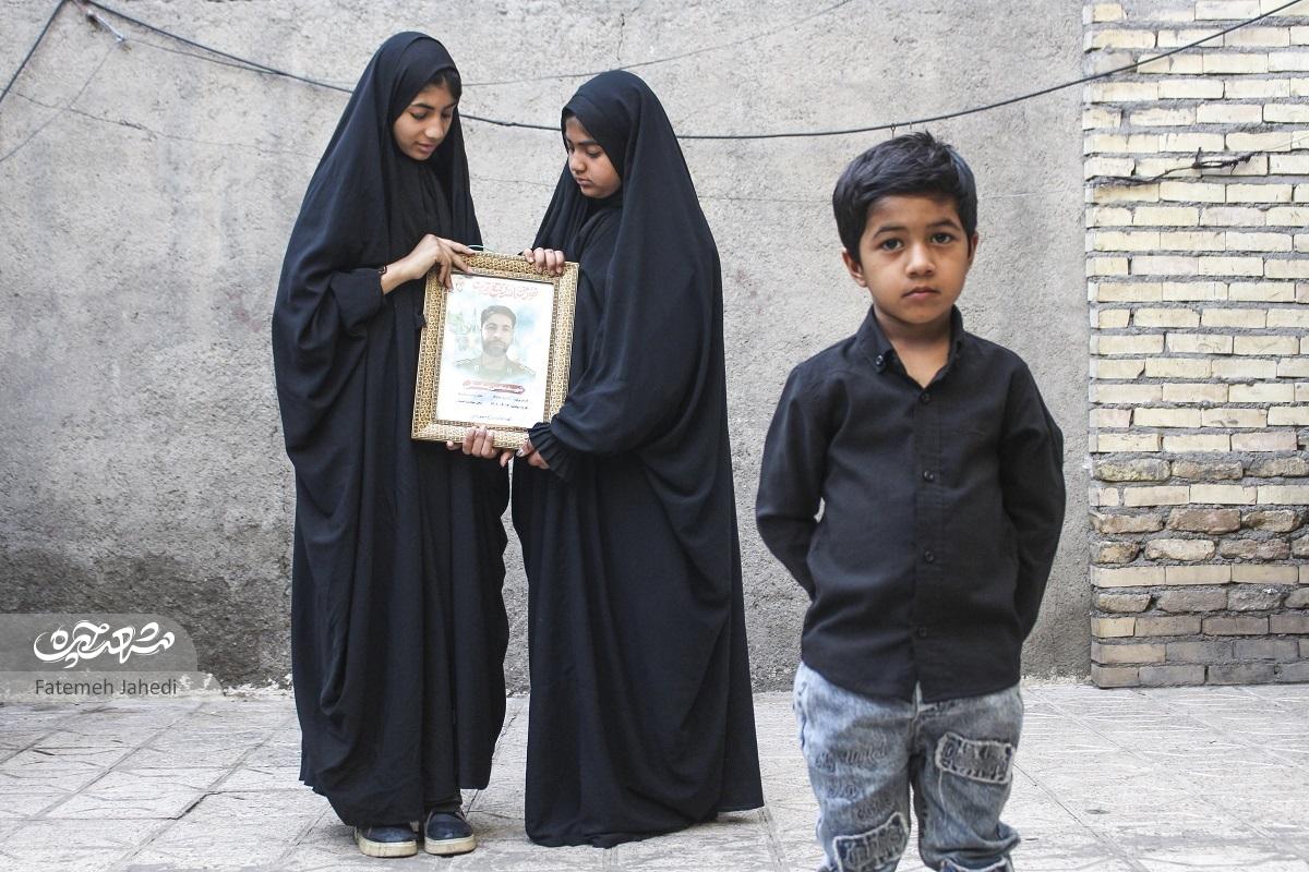 محسن یاسائی در حمله رژیم صهیونیستی جانش را فدا کرد محسن یاسائی در حمله رژیم صهیونیستی جانش را فدا کرد