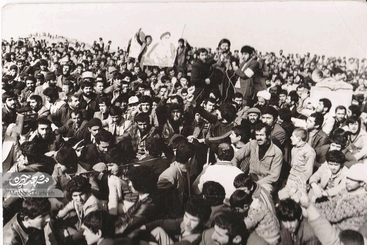 قاب تاریخی انقلابی از ساکنان محله چهنو