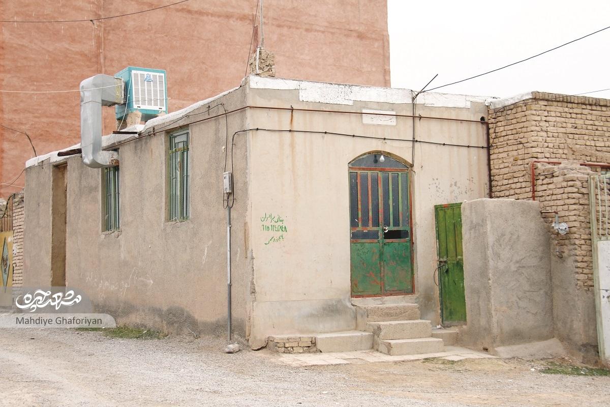 سه مزار قدیمی محله قرقی از دید اهالی محترم شمرده میشوند سه مزار قدیمی محله قرقی از دید اهالی محترم شمرده میشوند