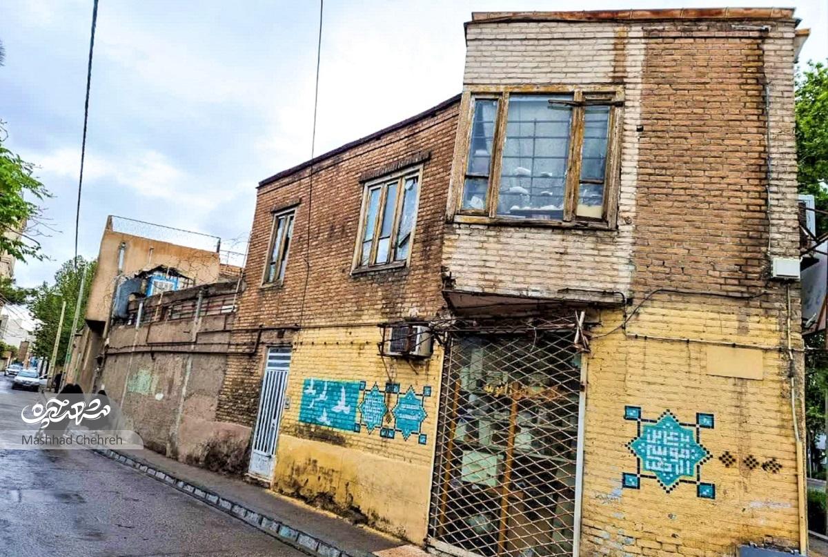 درباره کوچه دانشگاه ۷ که روزگاری مسیری بلند درمیان باغهای سرسبز شهر بوده است۱۰۰ سال باغ سنگی درباره کوچه دانشگاه ۷ که روزگاری مسیری بلند درمیان باغهای سرسبز شهر بوده است۱۰۰ سال باغ سنگی